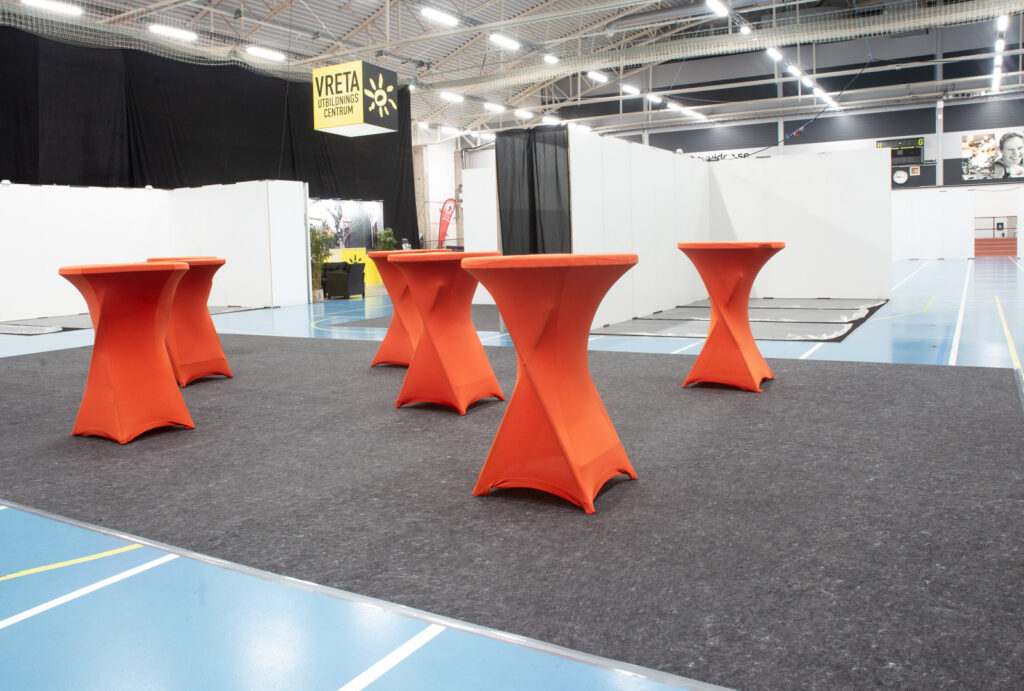 Monter 9x4 meter "Ö" inga väggar